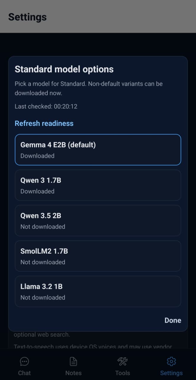 OfflineMate standard model options dialog with downloadable variants such as Gemma, Qwen, and SmolLM2.